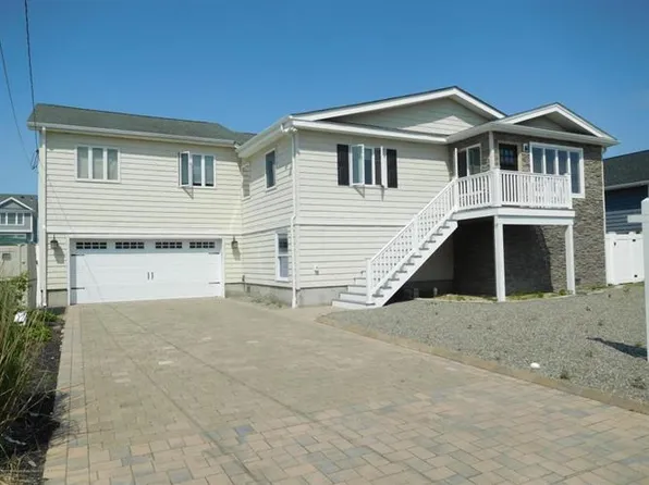 1705 Riviera Ct, Point Pleasant Beach, NJ 08742