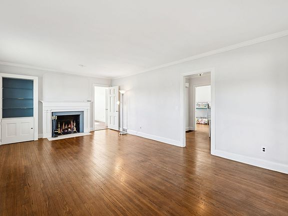 4th image of 1039 Union St