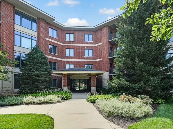 855 E 22nd St APT 305, Lombard, IL 60148