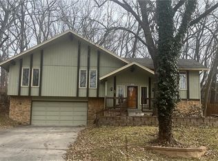 603 N Clayview Dr, Liberty, MO 64068