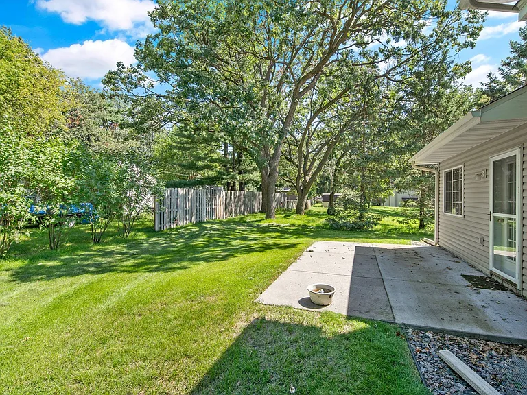 107 County Road F W — Photo 7