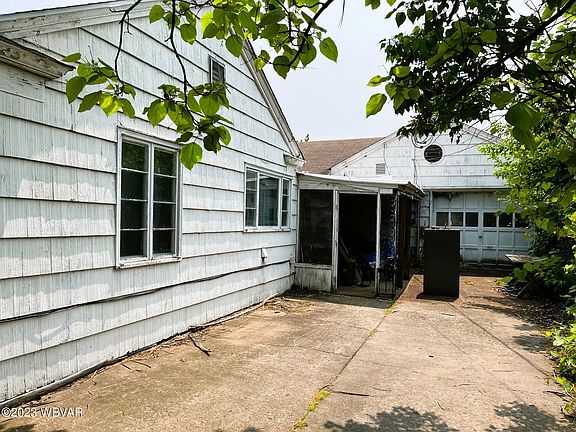 5th image of 1631 Sheridan St