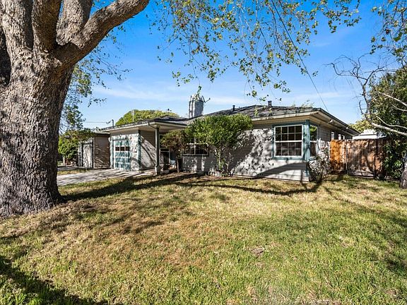 2nd image of 560 Manzanita Ave