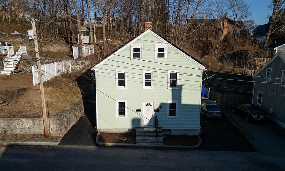 57 Sisson St, West Warwick, RI 02893 Zillow