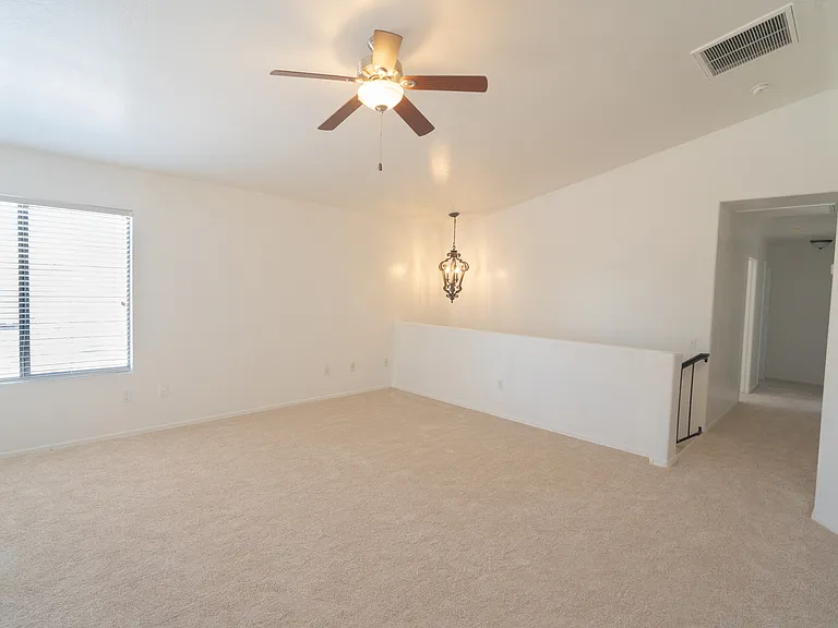 1492 N Saddle St — Photo 13