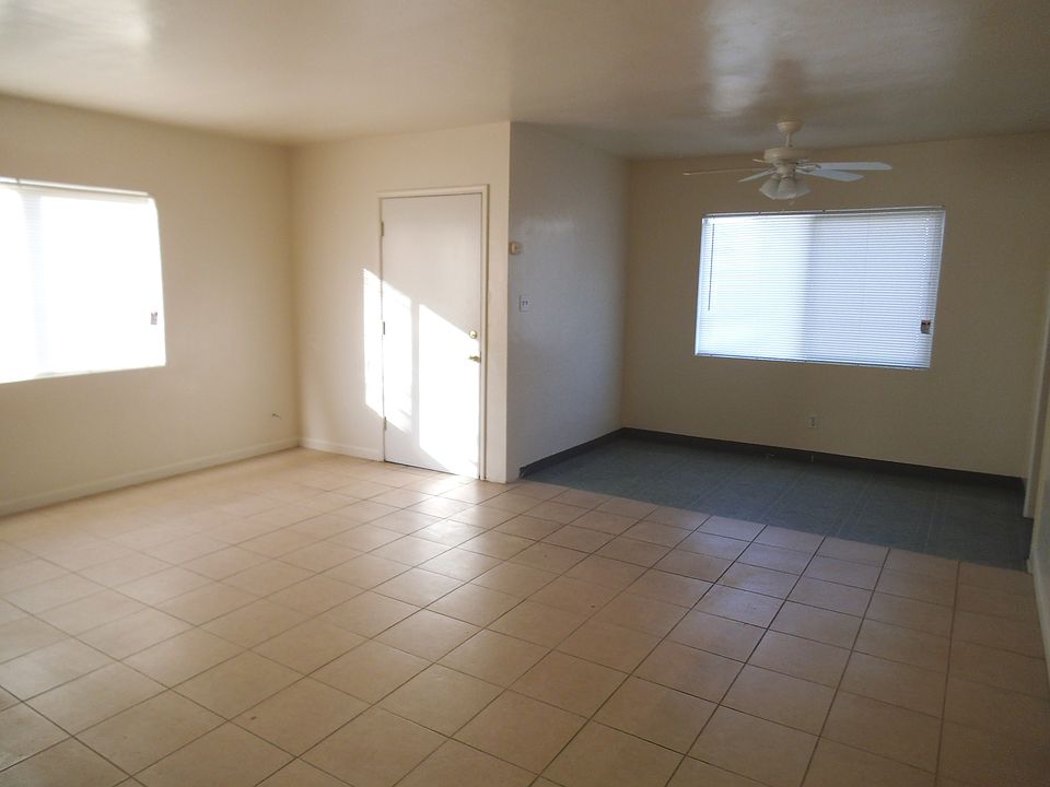 2nd image of 604 Pine St