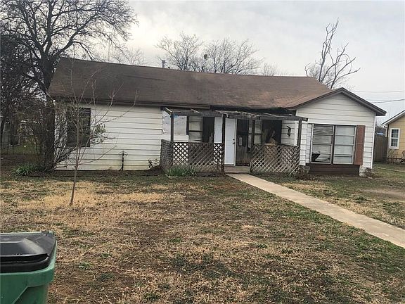2nd image of 607 Peterson Dr