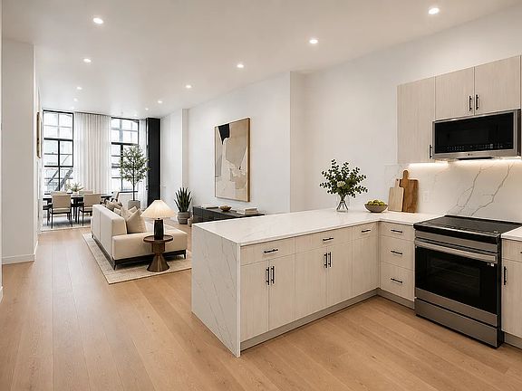 3rd image of 111 Reade St APT 4