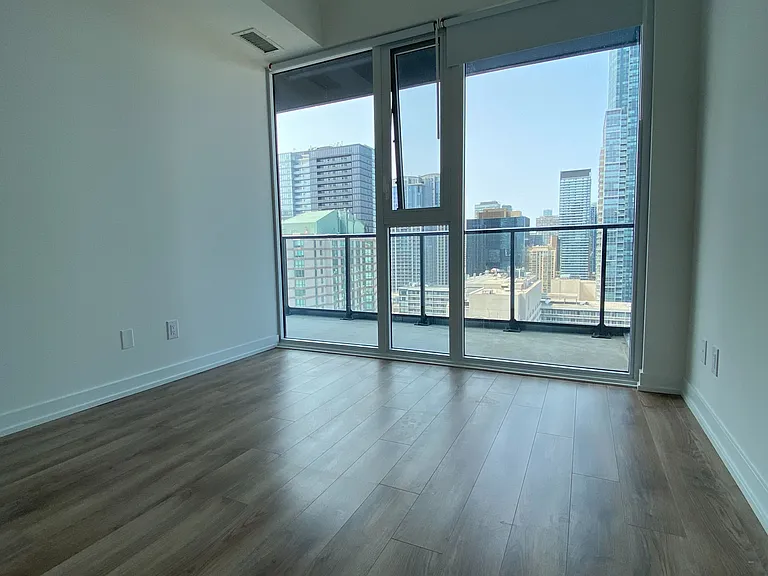 20 Edward St #2816 — Photo 12