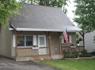414 Tia Juana Dr, Lakemoor, IL 60051