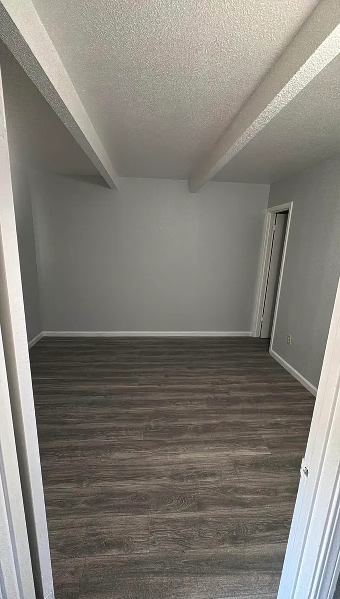 Building Photo - 742 Bowles St #11