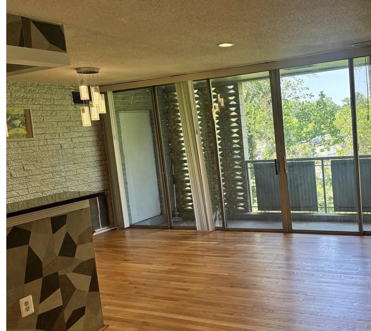 Presidential Park Condo — Photo 2