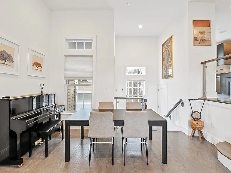 39 Elmwood St #3 — Photo 15