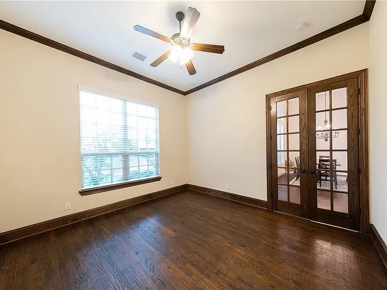 879 Grassy Shore Ct — Photo 3