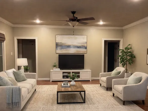 38530 East Ct, Prairieville, LA 70769