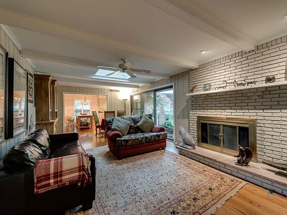 4th image of 7109 Mason Dells Dr