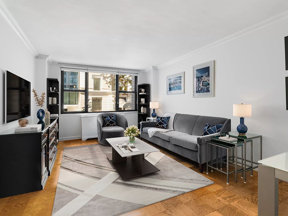 1st image of 130 E 18th St APT 2U