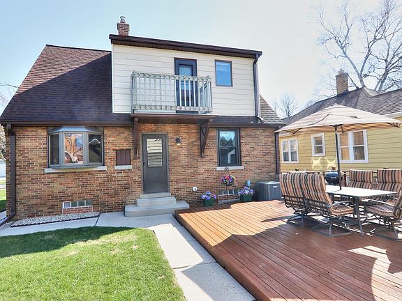 4th image of 1124 Main AVENUE
