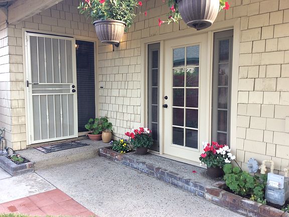 2nd image of 532 Huntington Dr