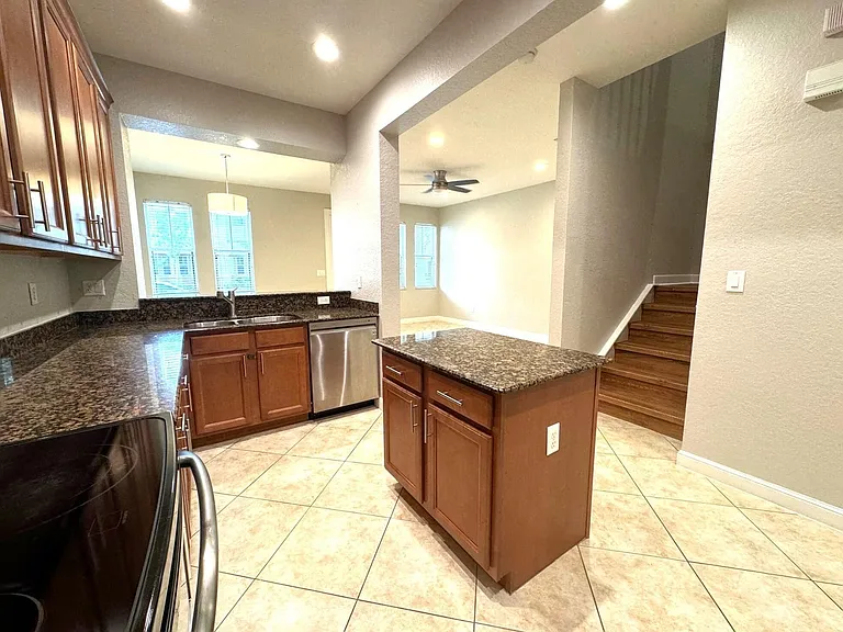 499 Corte Madera Ln — Photo 11