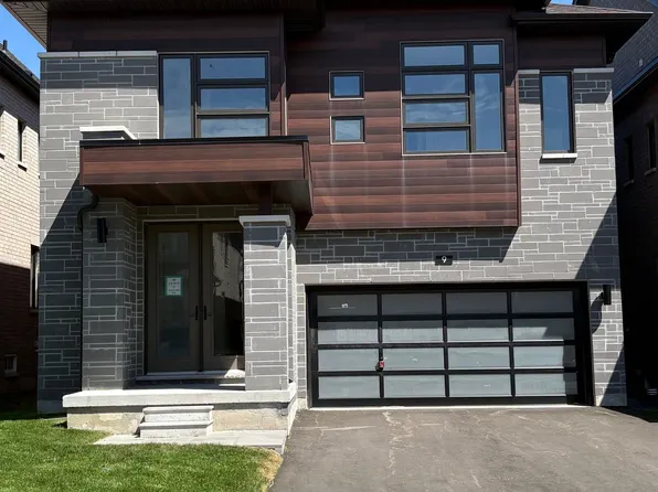 9 Keyworth Cres, Brampton, ON L6R 4G3