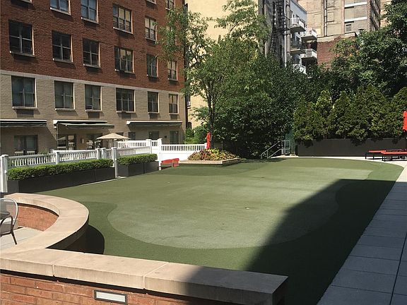4th image of 516 W 47th St APT N2c