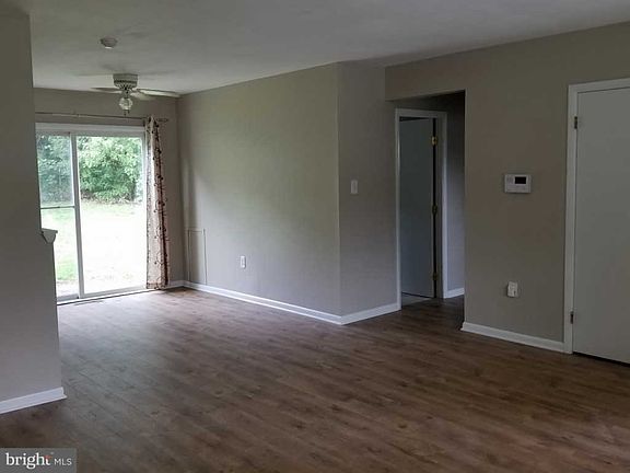 5th image of 712 Birchwood Dr