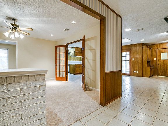 4th image of 306 Bluebonnet Dr