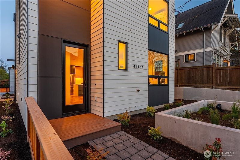4th image of 4122 Burke Avenue N