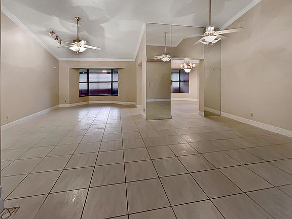 3rd image of 2191 NW 40th Avenue