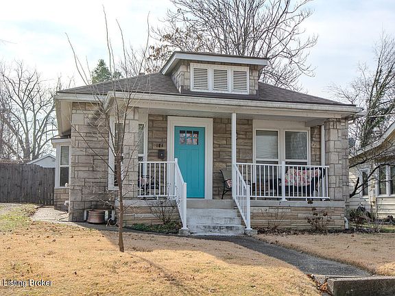 3rd image of 154 E Ashland Ave