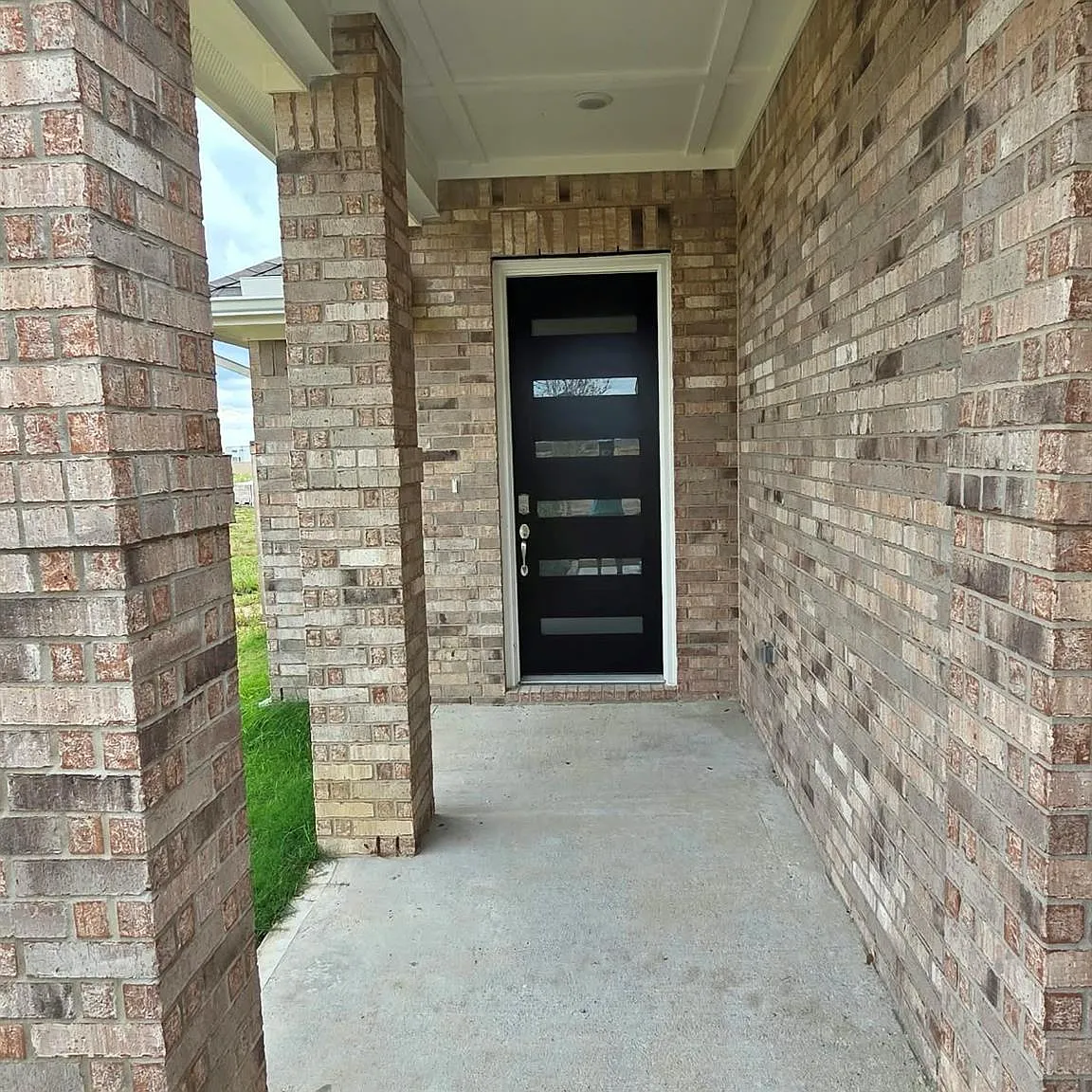 3 bed, 2.0 bath, 1549 sqft, $2,500 — Photo 3