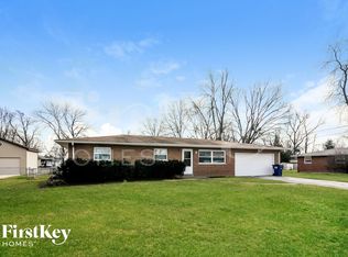 8 Oak Dr, Saint Peters, MO 63376