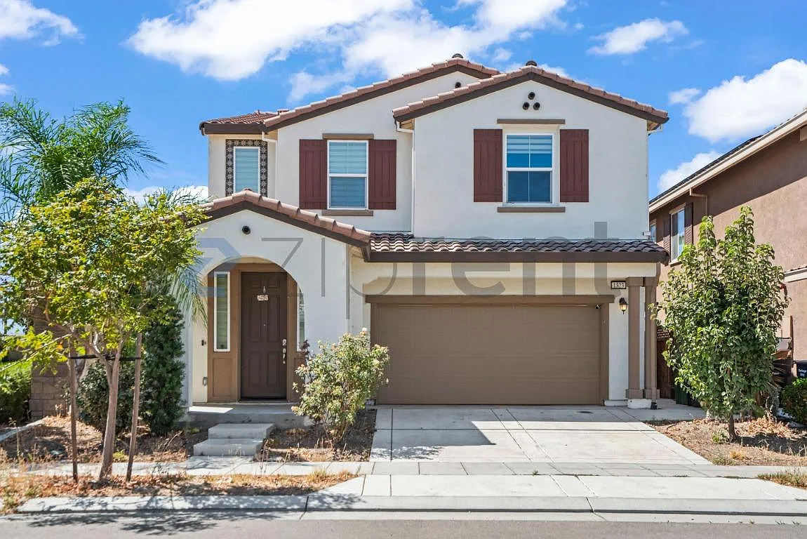 4 bed, 3000 sqft, $3,400 — Photo 1