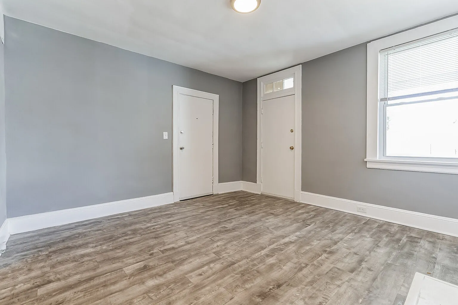 4806 Liberty Heights Ave — Photo 3