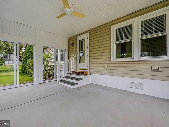 5th image of 2079 Ramblewood Dr S
