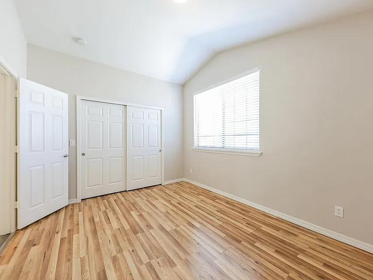 18039 N 12th Pl — Photo 15