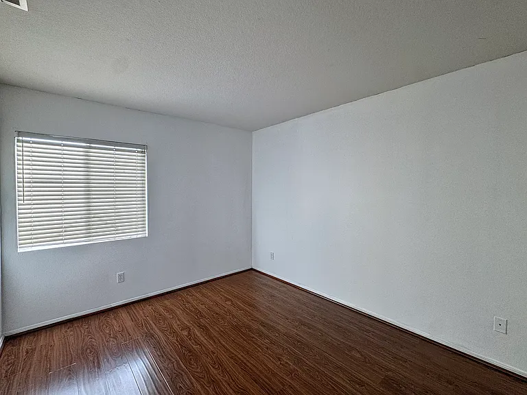 7637 Tuscany Pl — Photo 27