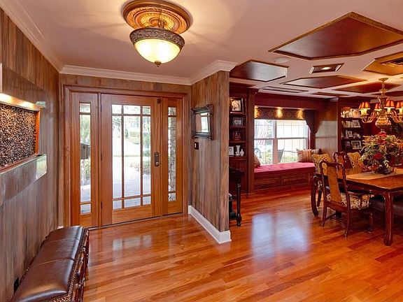 2nd image of 333 Park North Ct