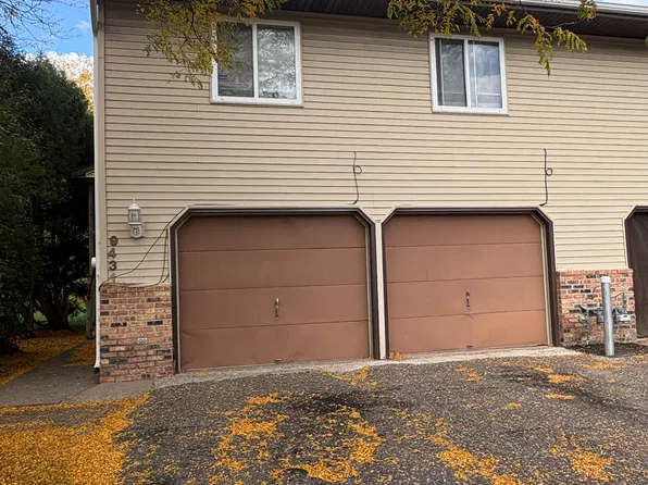 9431 Bass Creek Cir, New Hope, MN 55428