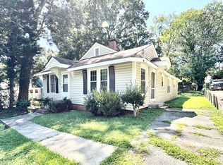 920 Lexington Ave APT A, Greensboro, NC 27403