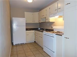 2nd image of 126 S Franklin St APT 19