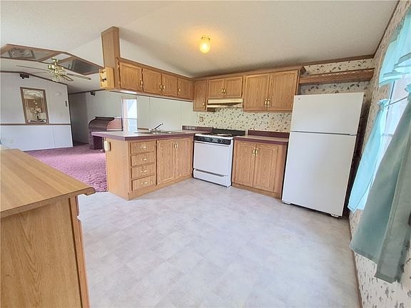 5th image of 3120 Bratkovich Rd