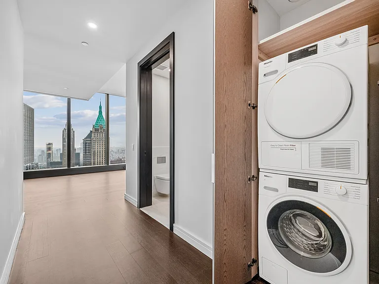 125 Greenwich St #74B — Photo 10