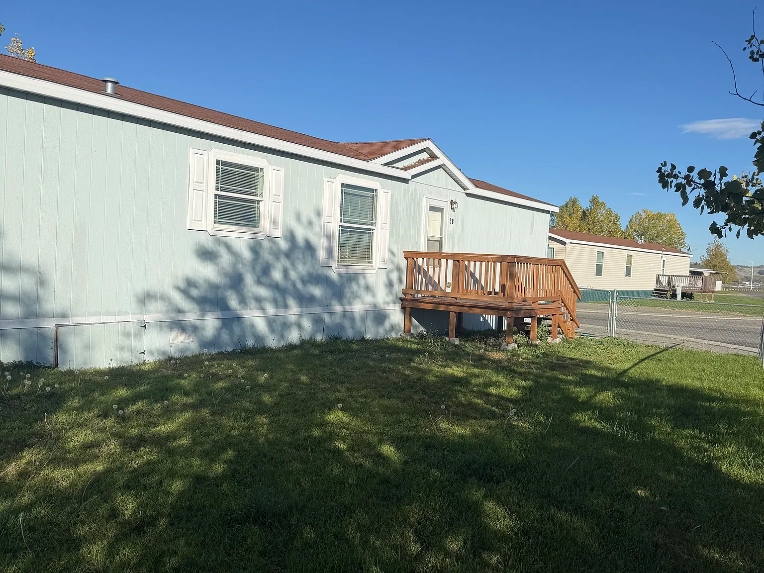 3 bed, 1140 sqft, $1,995 — Photo 2