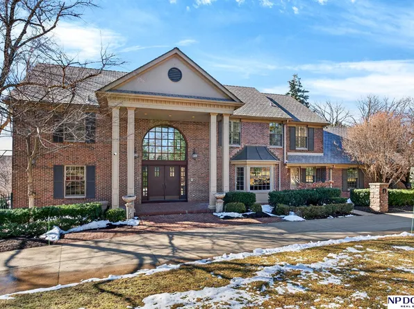 206 Fairacres Rd, Omaha, NE 68132