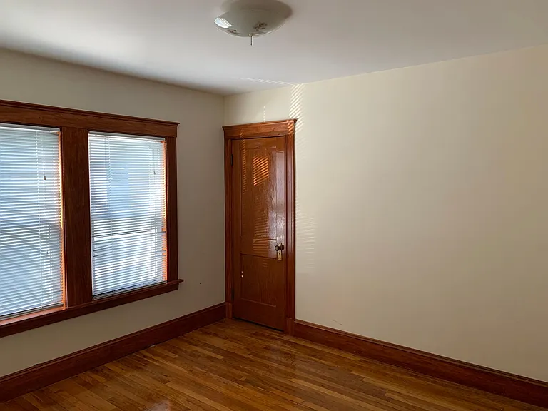 145 Nichols Ave — Photo 6