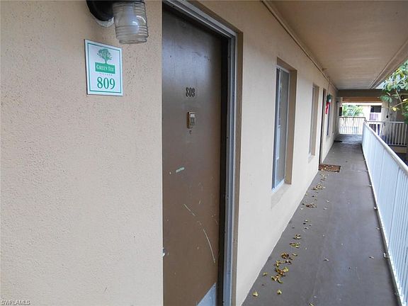4th image of 1830 Maravilla Ave