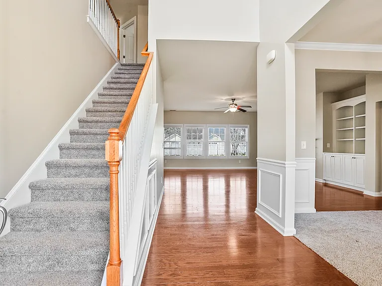 5 Cross Gate Ct — Photo 5