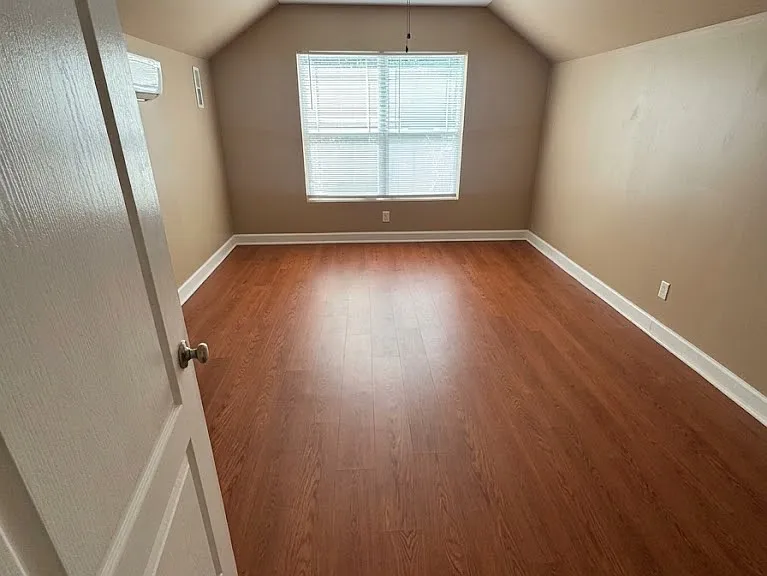 9 Haven Point — Photo 26